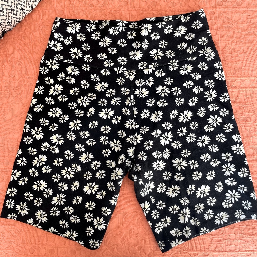 Daisy bike shorts